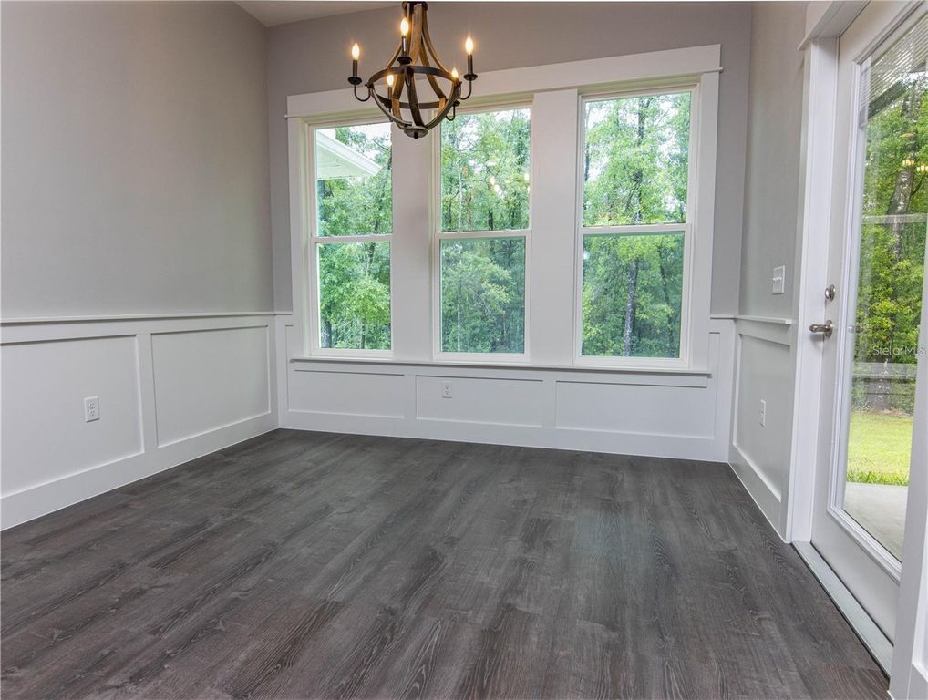 Image 7 of property listing at 525 SW HEATHRIDGE DRIVE, Lake City, FL 32024