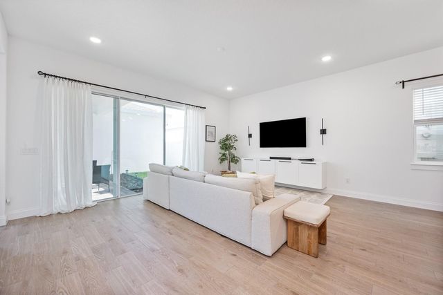 12626 CLEAR SAPPHIRE DRIVE, Winter Garden, FL 34787