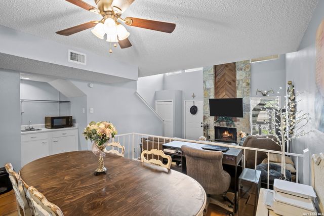 3843 Barrington St Apt 131H, San Antonio, TX 78217