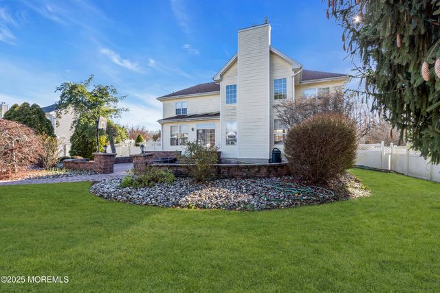 3 Knightsbridge Place, Jackson, NJ 08527