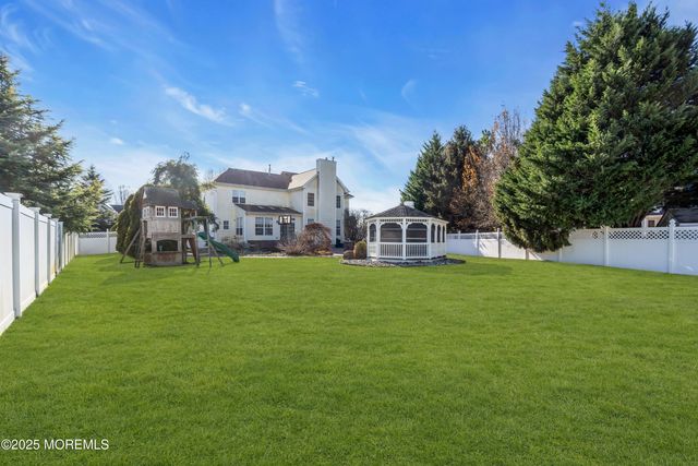 3 Knightsbridge Place, Jackson, NJ 08527