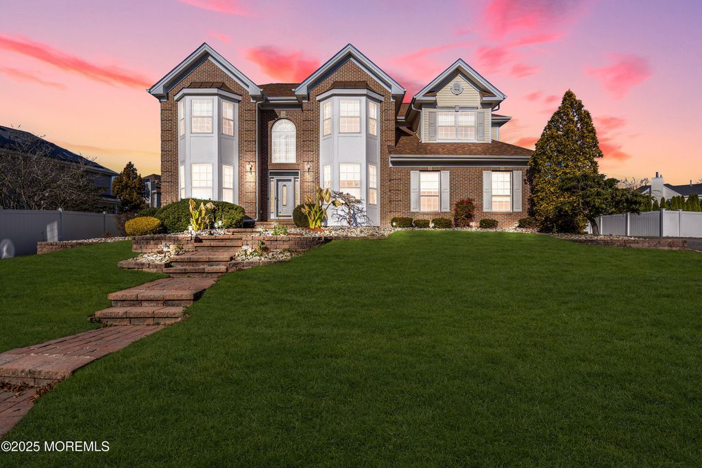 3 Knightsbridge Place, Jackson, NJ 08527