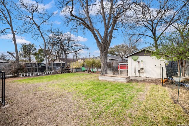 627 W Ridgewood, San Antonio, TX 78212