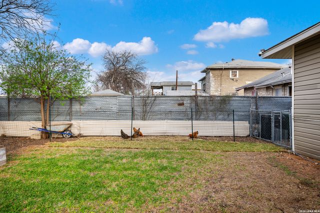 627 W Ridgewood, San Antonio, TX 78212