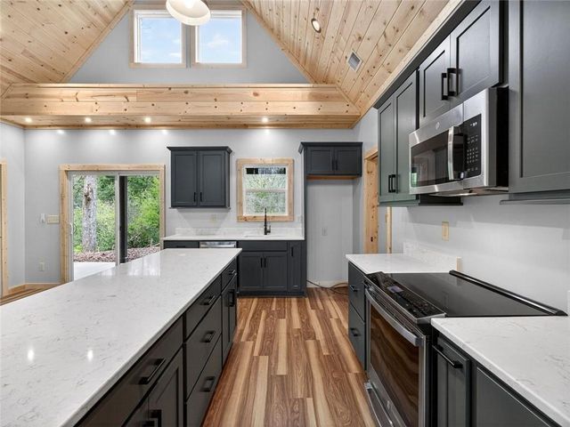 44 Bettis Circle, Ellijay, GA 30536