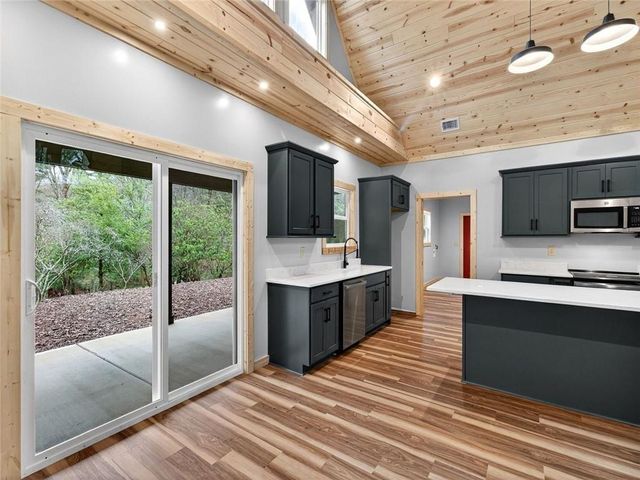 44 Bettis Circle, Ellijay, GA 30536