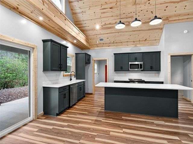 44 Bettis Circle, Ellijay, GA 30536