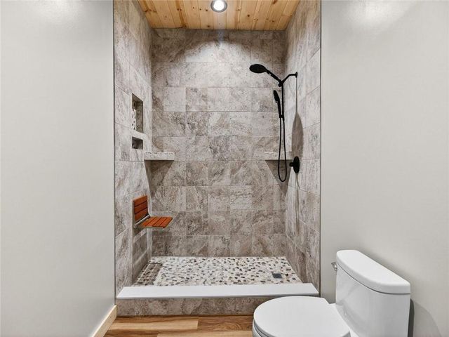 44 Bettis Circle, Ellijay, GA 30536