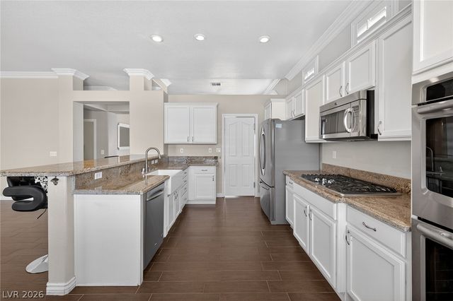 880 Coldwater Falls Way, Las Vegas, NV 89123