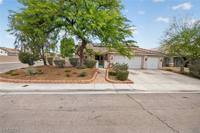 880 Coldwater Falls Way, Las Vegas, NV 89123