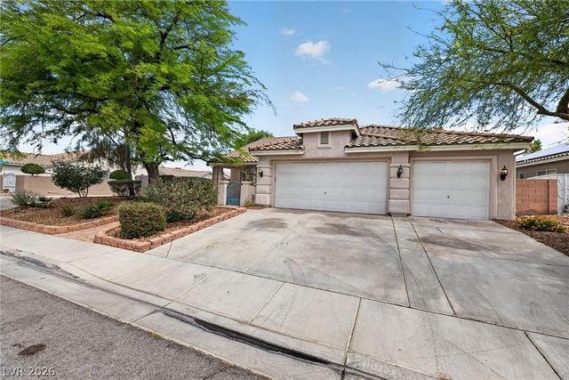 880 Coldwater Falls Way, Las Vegas, NV 89123