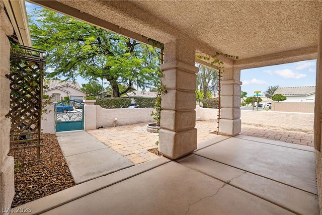880 Coldwater Falls Way, Las Vegas, NV 89123