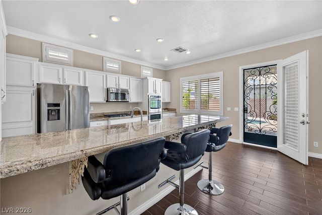 880 Coldwater Falls Way, Las Vegas, NV 89123