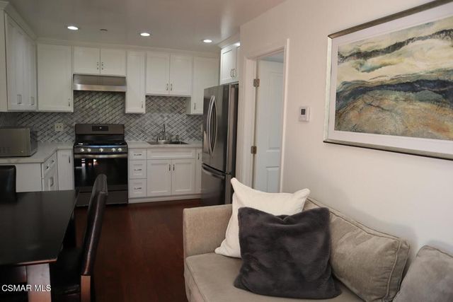 18600 Ingomar Street 18598, Reseda, CA 91335