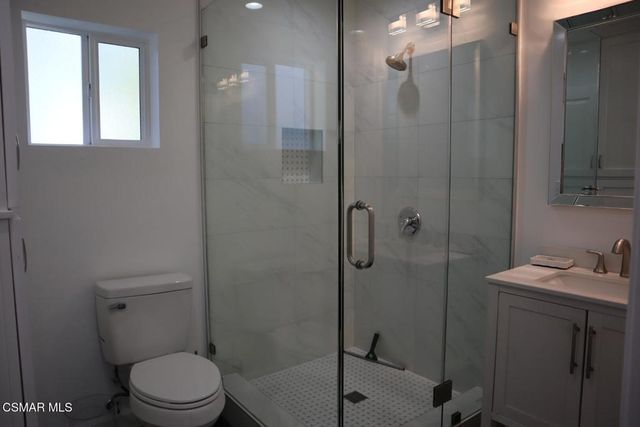 18600 Ingomar Street 18598, Reseda, CA 91335