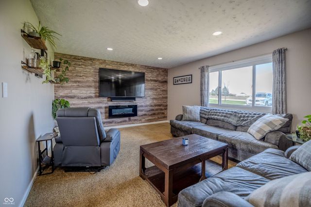 1119 E 234th Street, Sheridan, IN 46069