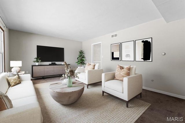 1181 Old Vincennes Trail, O'fallon, IL 62269