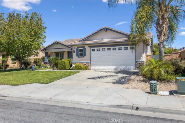 1537 Park Meadows, San Jacinto, CA 92582