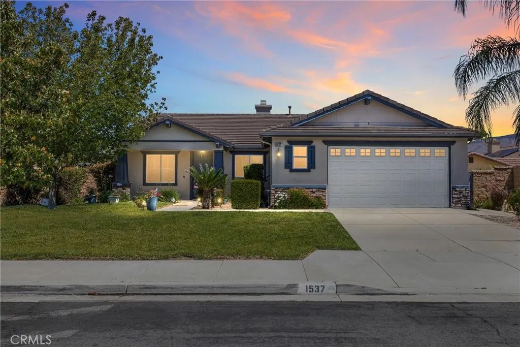 1537 Park Meadows, San Jacinto, CA 92582