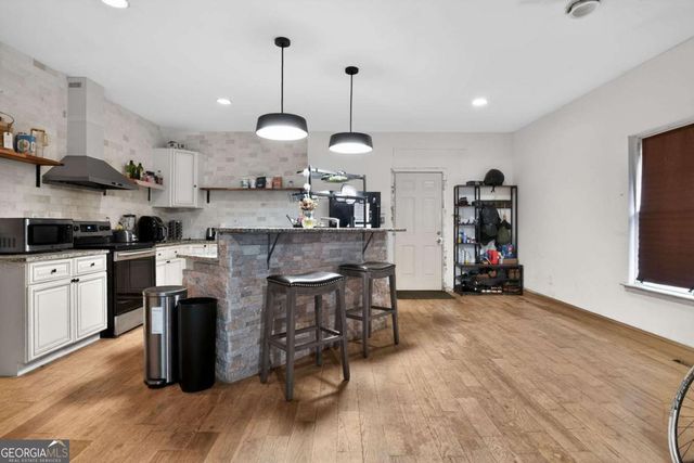 843 Fox Street NW, Atlanta, GA 30318