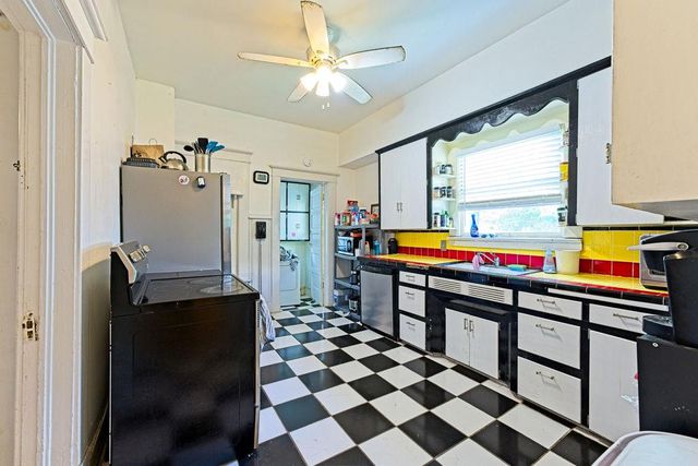 527 S University Boulevard, Norman, OK 73069