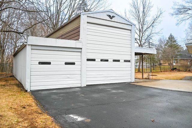 1305 Vacketta Drive, Danville, IL 61832