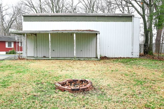 1305 Vacketta Drive, Danville, IL 61832