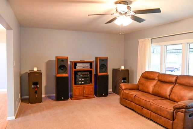 1305 Vacketta Drive, Danville, IL 61832