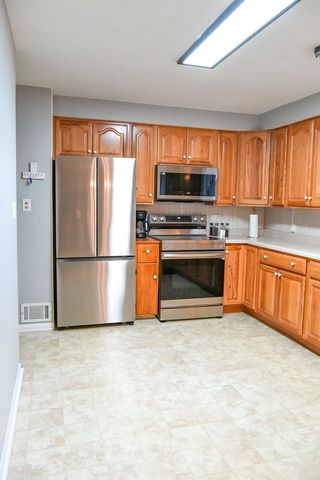 1305 Vacketta Drive, Danville, IL 61832