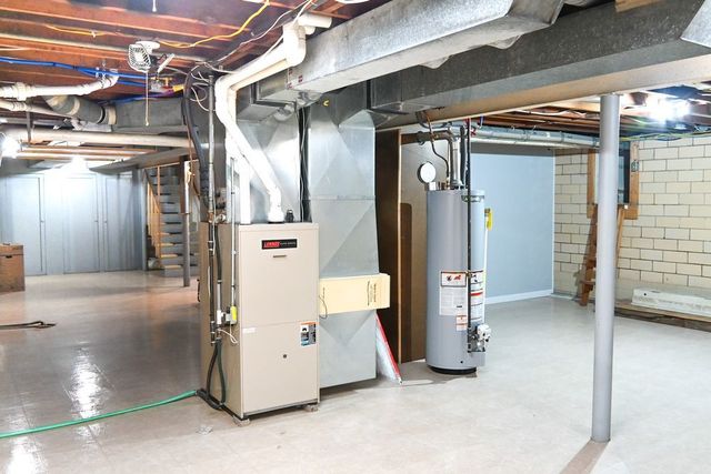 1305 Vacketta Drive, Danville, IL 61832