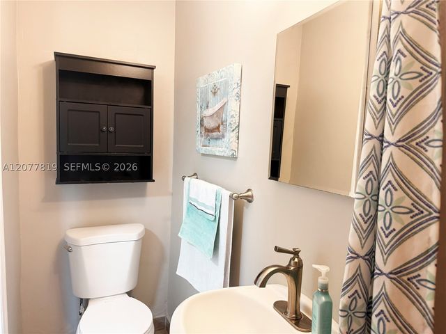 10875 NW 29th Mnr, Sunrise, FL 33322