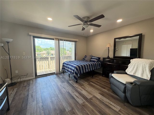 10875 NW 29th Mnr, Sunrise, FL 33322