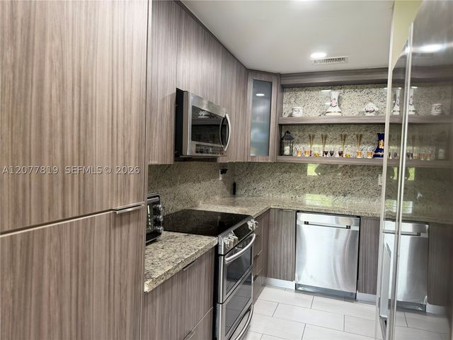 10875 NW 29th Mnr, Sunrise, FL 33322