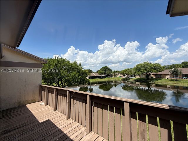 10875 NW 29th Mnr, Sunrise, FL 33322