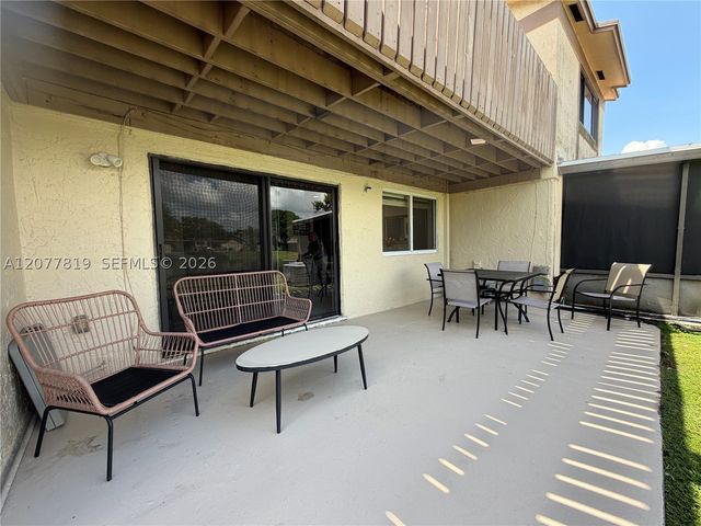 10875 NW 29th Mnr, Sunrise, FL 33322