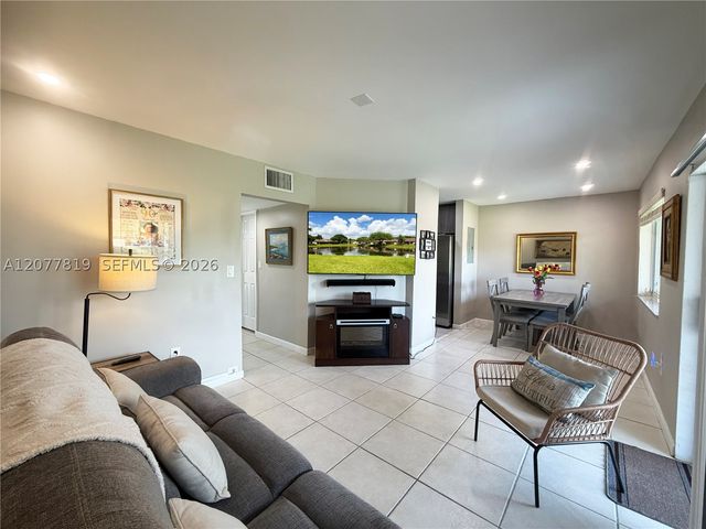 10875 NW 29th Mnr, Sunrise, FL 33322