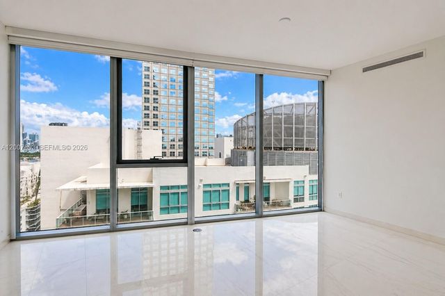 300 Biscayne Boulevard Way 4201E, Miami, FL 33131