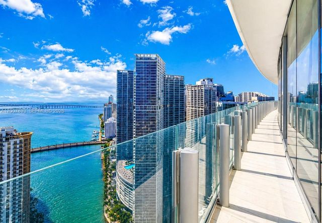 300 Biscayne Boulevard Way 4201E, Miami, FL 33131