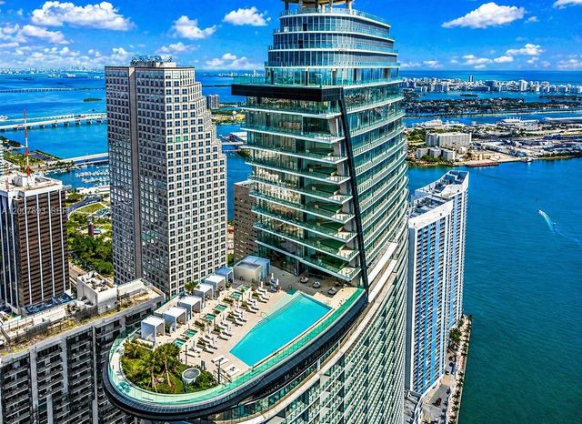 300 Biscayne Boulevard Way 4201E, Miami, FL 33131