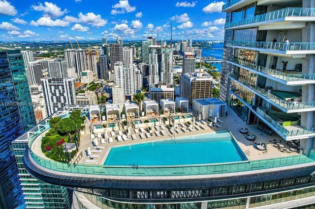 300 Biscayne Boulevard Way 4201E, Miami, FL 33131