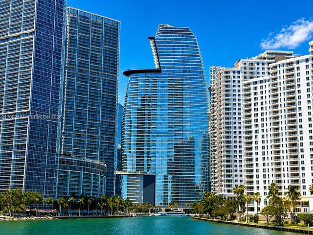 300 Biscayne Boulevard Way 4201E, Miami, FL 33131