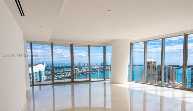300 Biscayne Boulevard Way 4201E, Miami, FL 33131