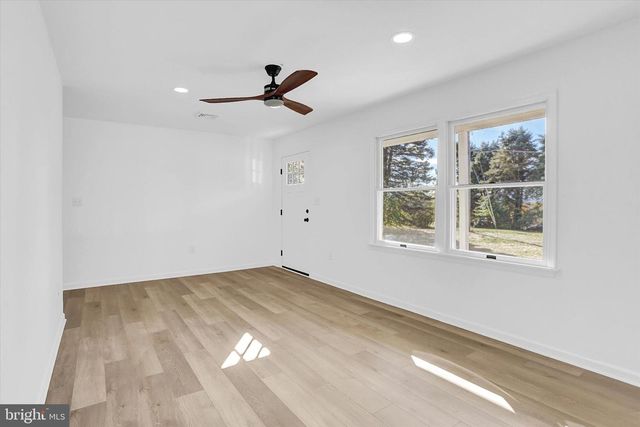 454 STONE CHURCH ROAD, Carlisle, PA 17015