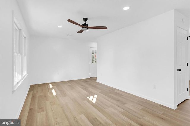 454 STONE CHURCH ROAD, Carlisle, PA 17015