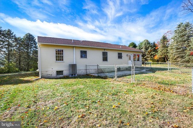 454 STONE CHURCH ROAD, Carlisle, PA 17015