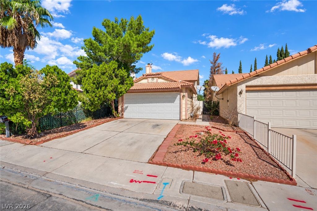 8144 Cactus Flower Court, Las Vegas, NV 89145 — photo 2