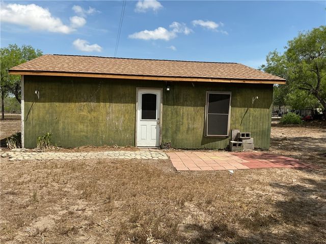 261 N County Road 1016, Kingsville, TX 78363