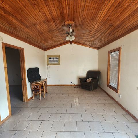 261 N County Road 1016, Kingsville, TX 78363