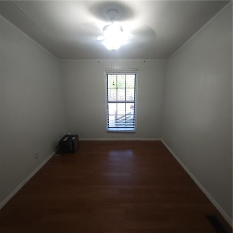 261 N County Road 1016, Kingsville, TX 78363