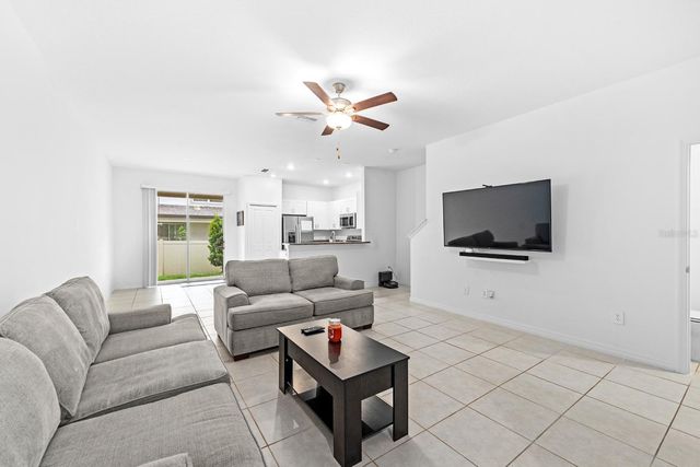 10305 TRUMPET HONEYSUCKLE WAY, San Antonio, FL 33576